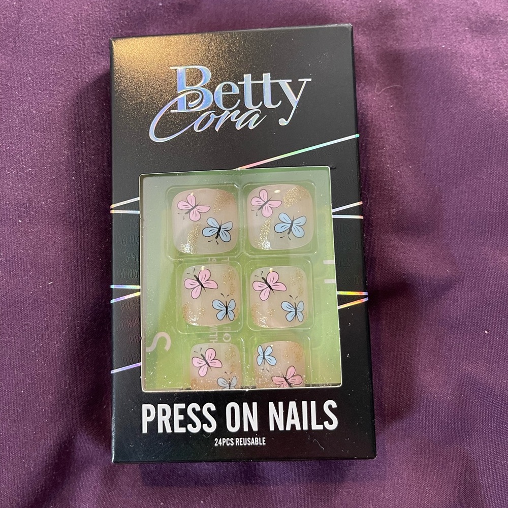 🖤 Pick Any 3/$30 Sale Betty Cora Press On Nails (Toes)